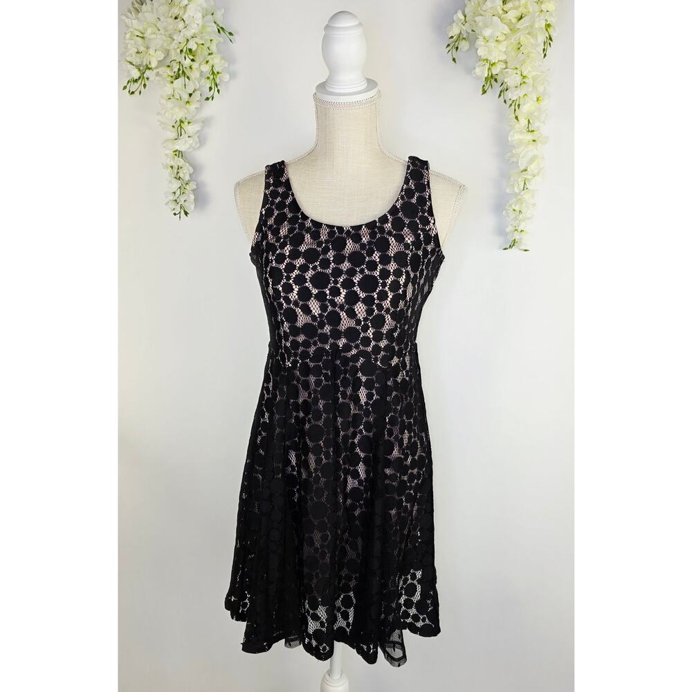 Disney Minnie Rocks the Dots Dress Medium Black Lace Polka Dot Whimisgoth - Picture 2 of 12